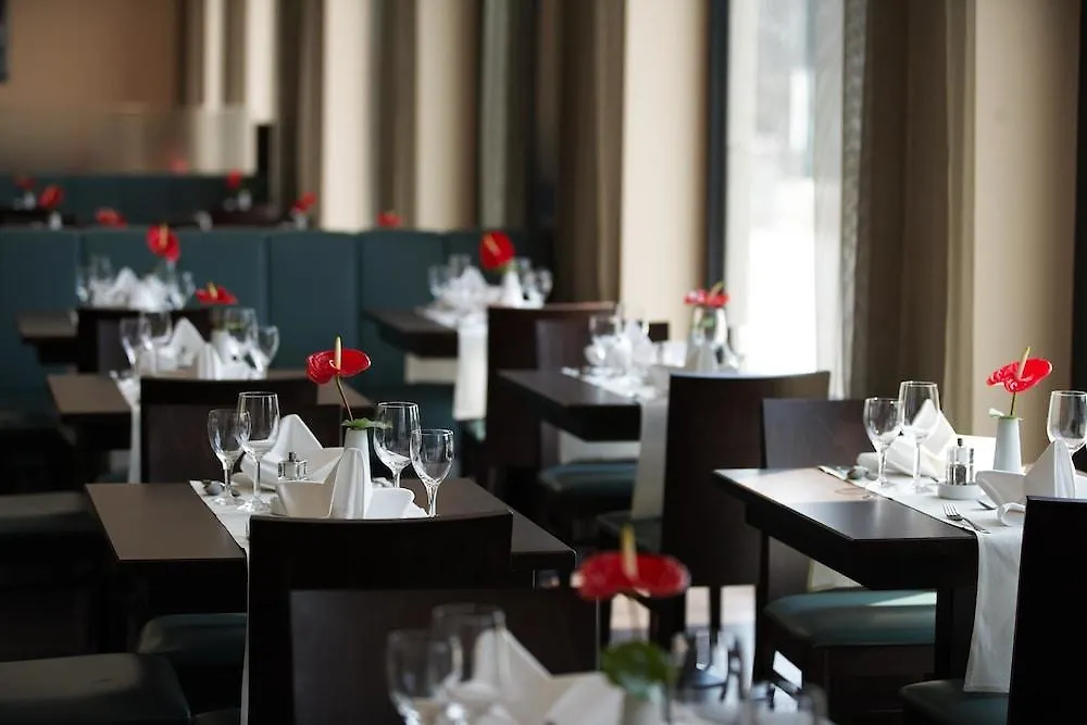 Отель Intercityhotel Дрезден