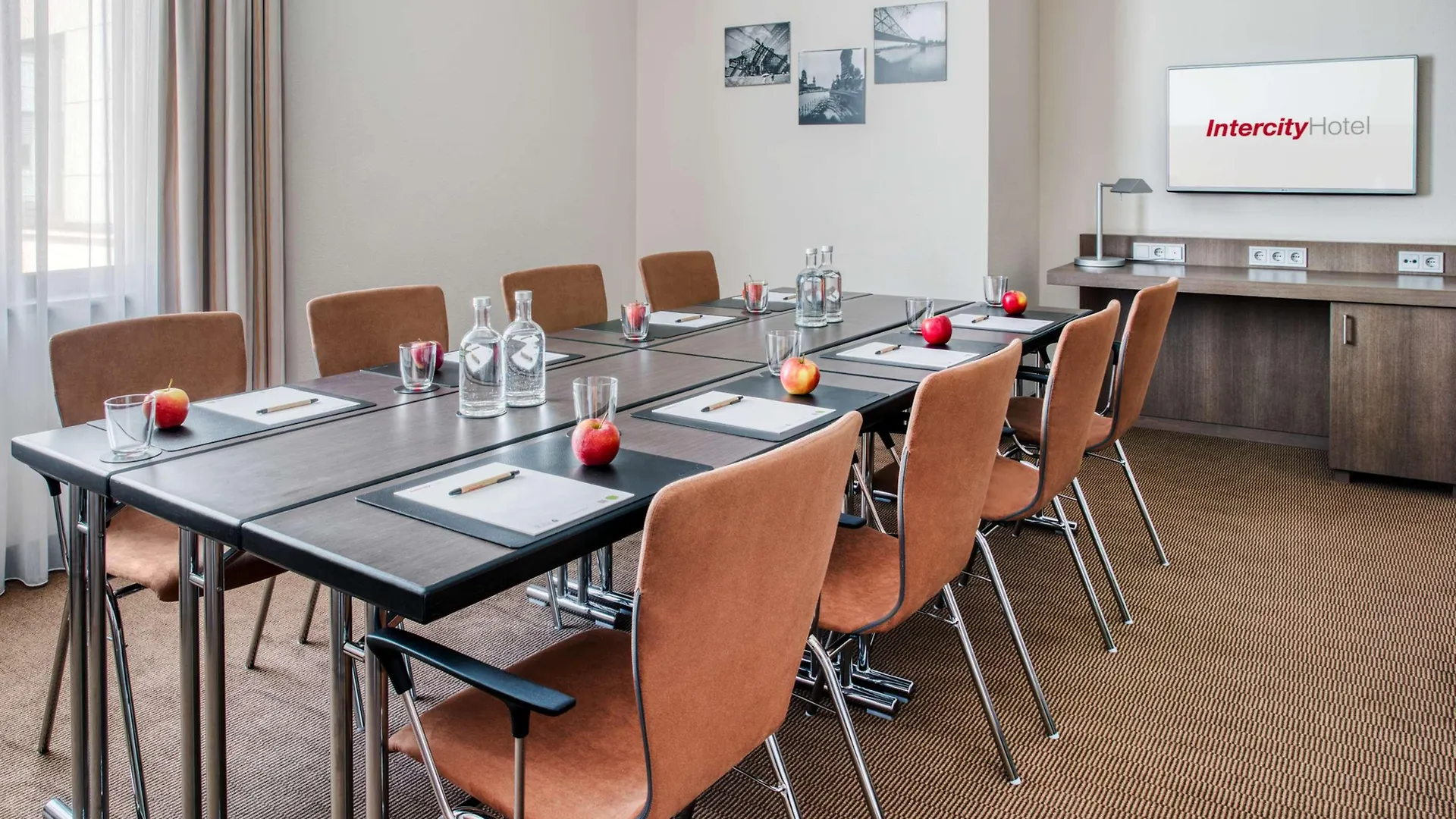 Intercityhotel Дрезден Отель