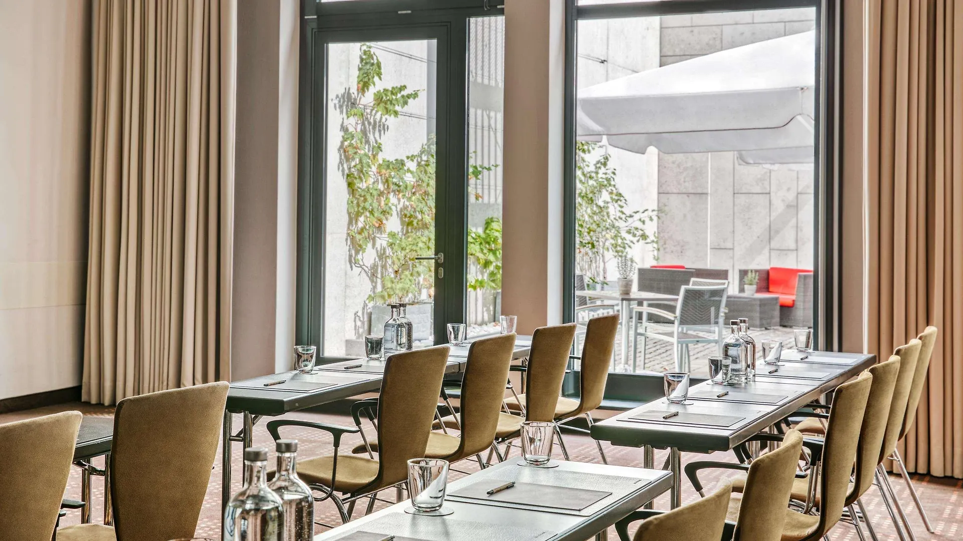 Intercityhotel Дрезден Германия