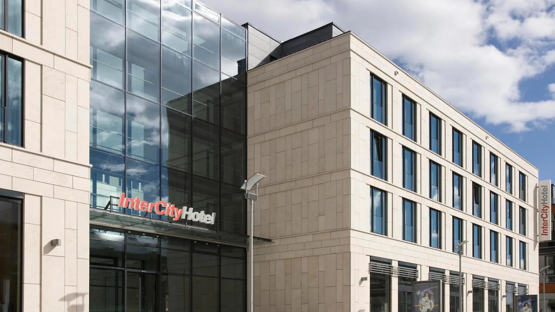 Intercityhotel Дрезден Отель