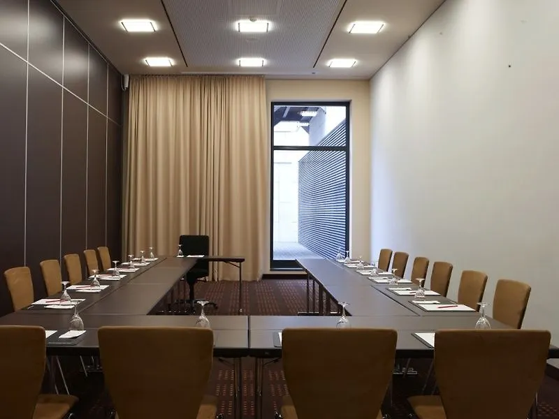 Intercityhotel Дрезден 4*,